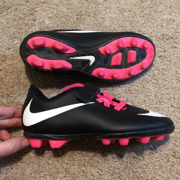 Nike Other - Pink and black girl Nike cleats
